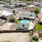 Jacuzzi Pool Home & Casita WiFi AC TVs RV Boat parking