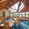 Lochnell Arms Hotel
