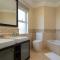 Ballito Manor View 406 - With Generator