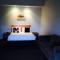 Burkes Hotel Motel