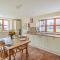 The Parlour - Uk37517