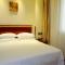 Foto: GreenTree Inn GuangXi GuiLin LinGui JinShan Square JinShui Road Express Hotel 30/37