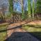 Lenoir Cottage w covered patio and fire pit