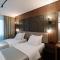 Hotel Savior