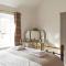 Apple Tree Barn- Uk40791