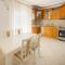 H&G Seaview Apartments