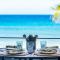 Kulakane 310 · KK 310 Updated BeachFront 2BD w AC Pool