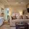 Ampolis Guest House