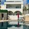 Malpique heated pool & Jacuzzi Guest House