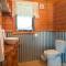 Rustic Hut Bush Retreat