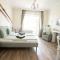Vintage Panoramic Apartment