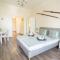Vintage Panoramic Apartment