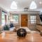 Cedar Crest - Sparrow Cottage 1