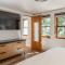 Cedar Crest - Sparrow Cottage 1