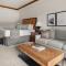 309 Studio Spruce Peak Lodge Base of Stowe Mt Resort Sleeps 4