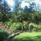 La Romane Stylish forest chalet w spa