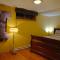 La Romane Stylish forest chalet w spa