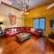 La Romane Stylish forest chalet w spa