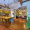 La Romane Stylish forest chalet w spa