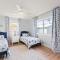 384 Harbor Drive