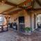 Seven Oaks Vineyard Cottages