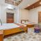 FabHotel Pink Cozzy
