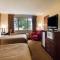 Super 8 by Wyndham Sturtevant Racine