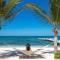 Wyndham Reef Resort, Grand Cayman - Sand Bluff