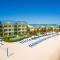 Wyndham Reef Resort, Grand Cayman - Sand Bluff