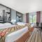 Super 8 by Wyndham Bloomington/Airport