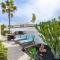 Villa La Maja Beachfront