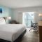 Courtyard by Marriott Nassau Downtown/Junkanoo Beach