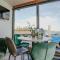 Tiny houseboat Uitgeest I