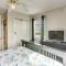 Ocean Views: Second-Row Surfside Beach House