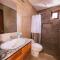 The Traveler Hostel