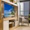 Executive Unit with Pool and Gym near Riverfront