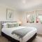 Stunning Katoomba Home with Lush Garden&Playground