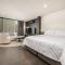 Braddon Studio with BBQ Area Braddon Studio with BBQ Area