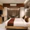 Mayo Suites