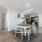 Luxury Spacious 3 Bedroom Apartment - Gold Coast