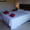 Own Pool - Ample Space - Beautiful Views - Hoedspruit