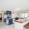 Endless Summer - Ocean Views Beachfront Location.