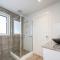 Oceans Waves - Luxury Apartment with ocean views