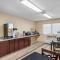 Super 8 by Wyndham Jefferson