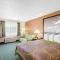 Super 8 by Wyndham Jefferson