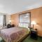 Super 8 by Wyndham Jefferson