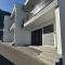 Charming Holiday Home with Free Private Parking