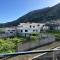 Charming Holiday Home with Free Private Parking