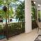 Colorful 3-BD Unit Opening on Pool