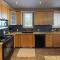 Sooke Harbour Penthouse - Luxurious 4 Bdrm Rental
